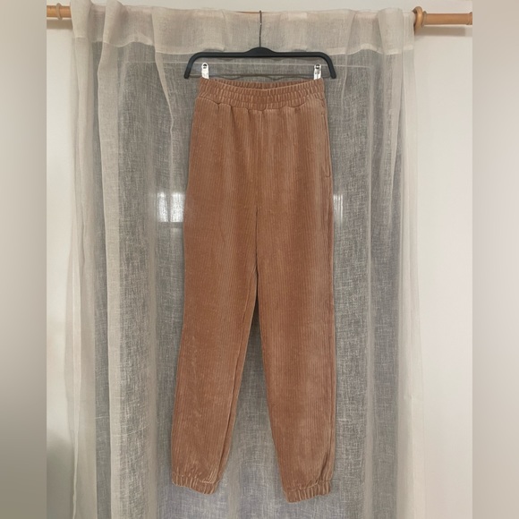 H&M Corded Velour Cocoa Brown Sweatshirt & Jogger Set - Picture 5 of 6